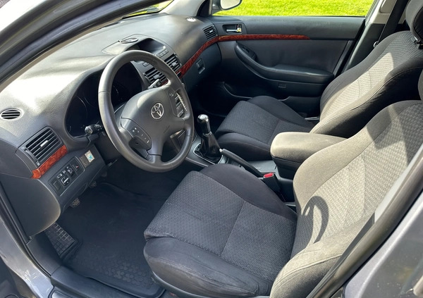 Toyota Avensis cena 10500 przebieg: 394350, rok produkcji 2003 z Częstochowa małe 56